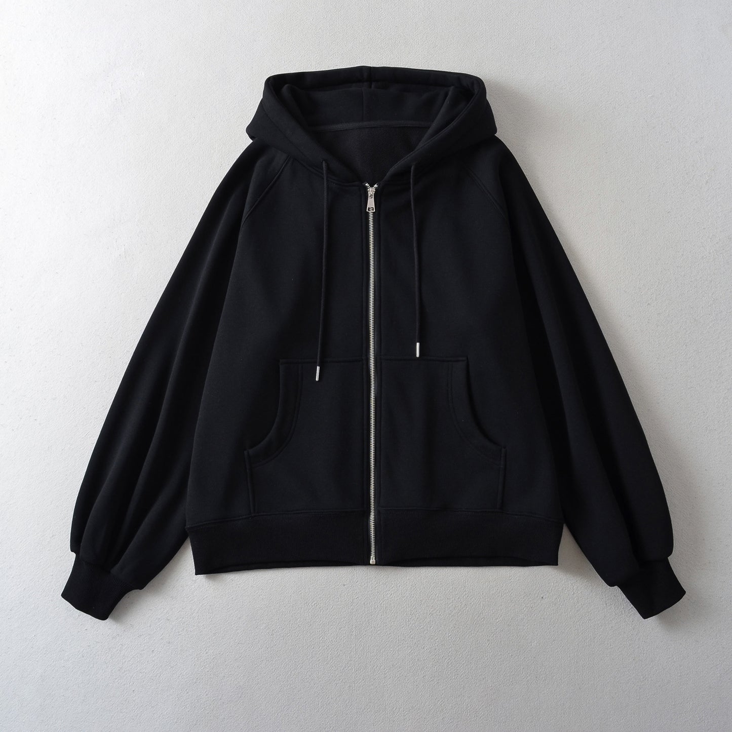 Dame afslappet hættejakke i oversized snit med sideindkapsling og høj kvalitet bomuldsblanding Stilla