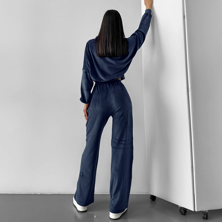 Dame behagelig Velvet-jumpsuit med højt lukket krave og elastisk talje Stilla