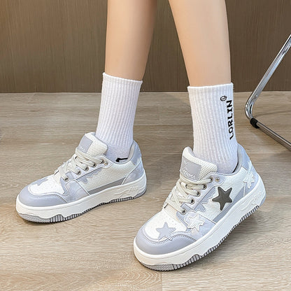 Dame Sneakers med farverige applikationer og komfortabelt overmateriale Stilla