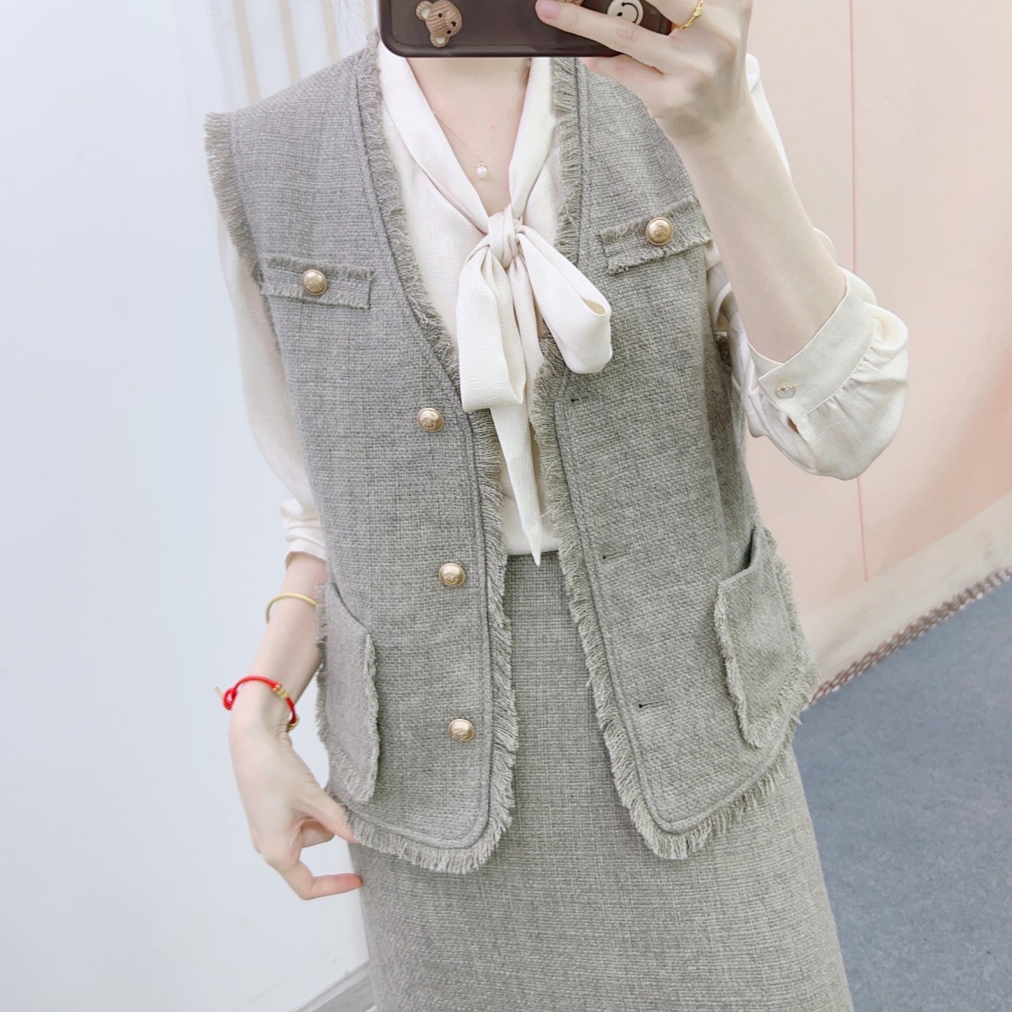 Dame 2-i-1 Vest-nederdel-kombination med frynsede detaljer og elegante knaplukninger Stilla