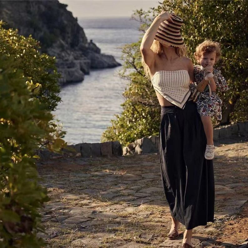 Dame afslappet maxikombination med elegant V-udskæring og folded taljesnor Stilla