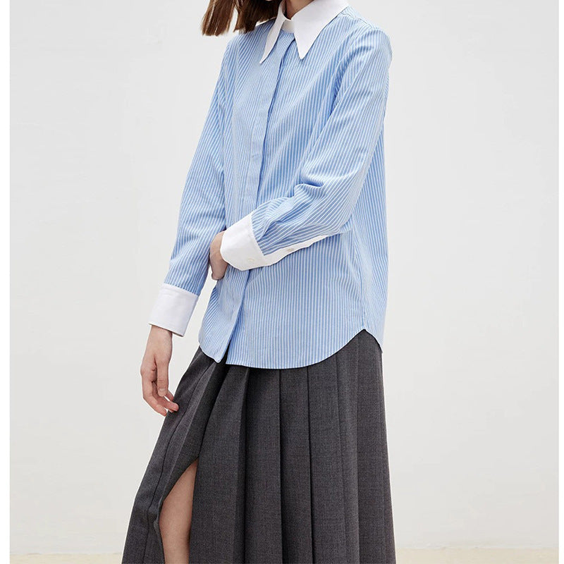 Dame afslappet bluse med stribet design og kontrasterende krave Stilla