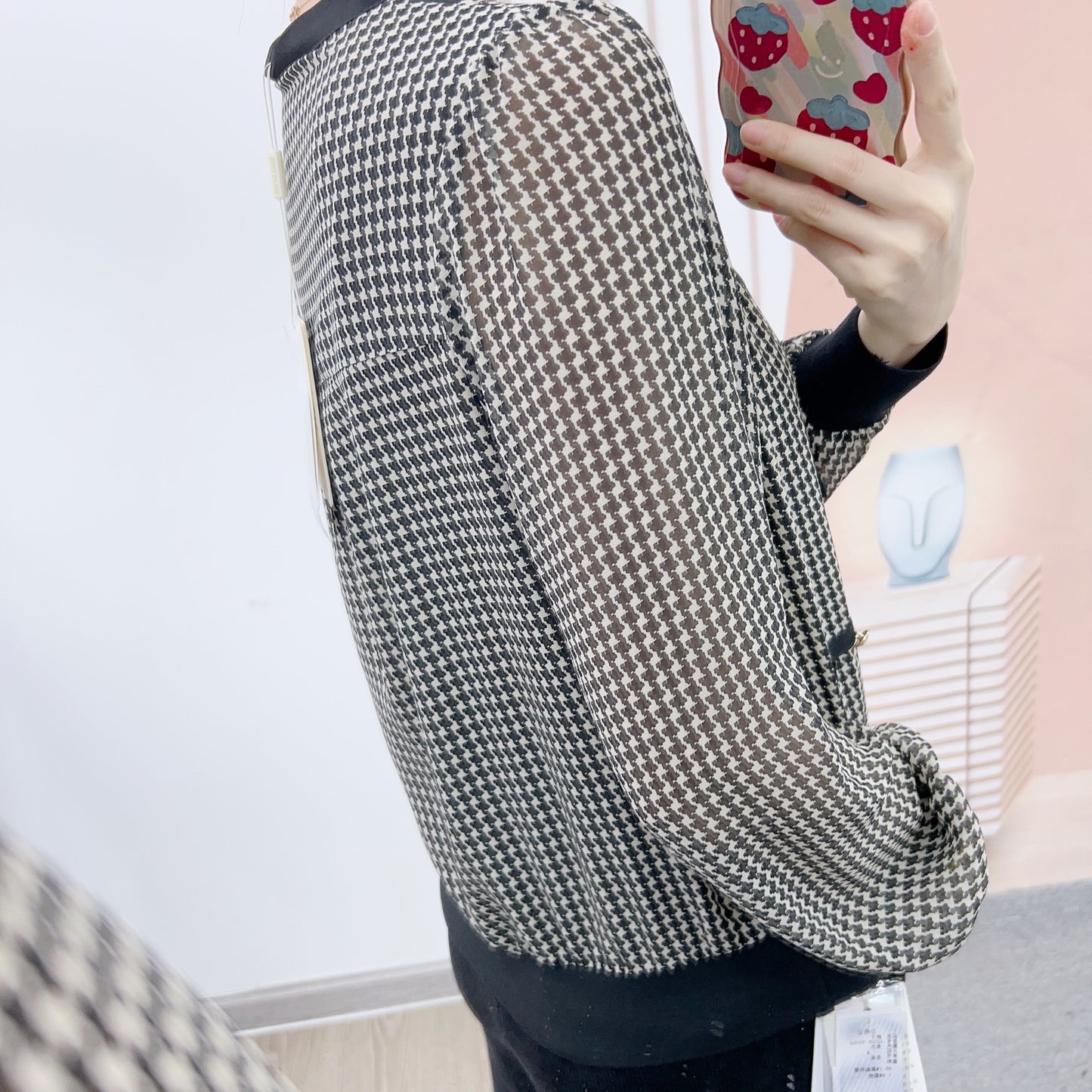 Dame elegant bluse med generøs sløjfekrave og gennemsigtige ærmer Stilla