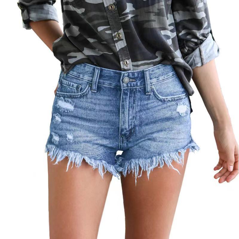 Dame afslappede jeansshorts i det trendy destroyed-look Stilla