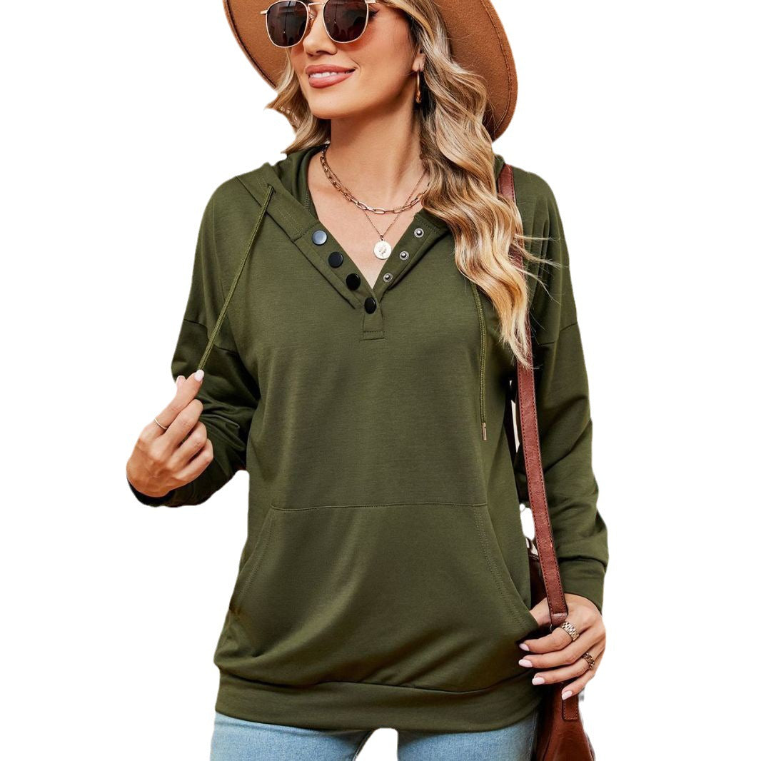 Dame afslappet hoodie med knapdetalje og kængurulomme Stilla