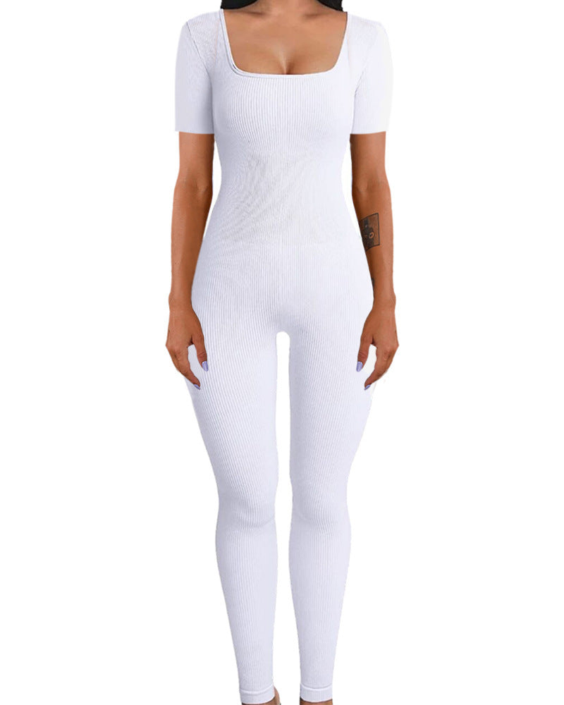 Dame jumpsuit med ribbet design og firkantet udskæring Stilla