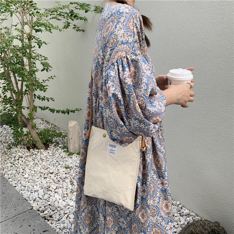 Dame afslappet Boho-kjole med flæseærmer og V-hals Stilla