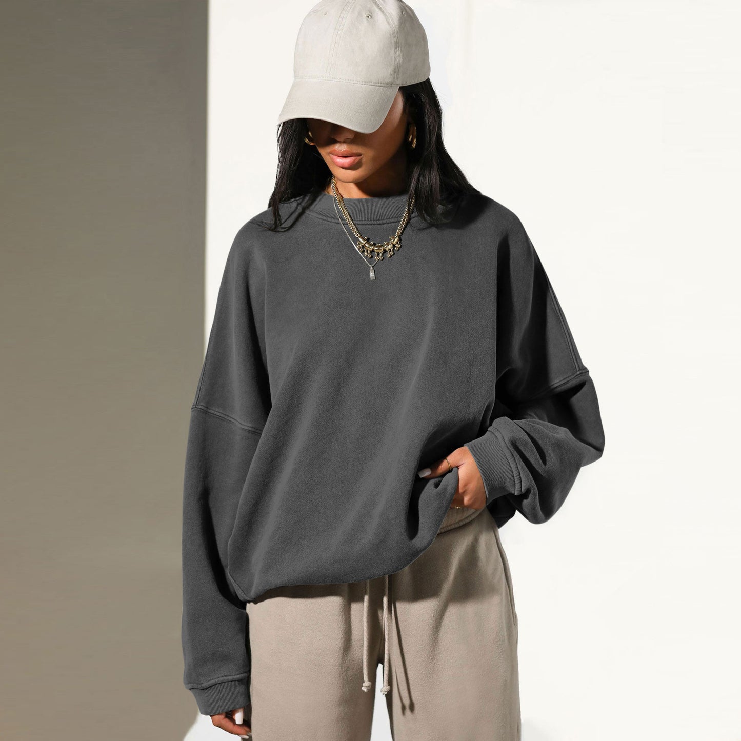 Dame afslappet oversized sweatshirt med høj krave og struktureret design Stilla