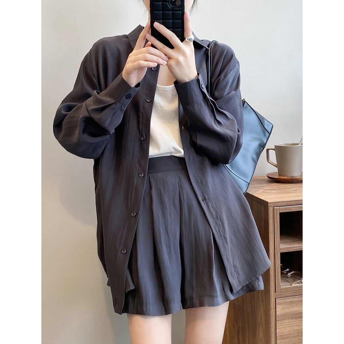 Dame afslappet oversize-skjorte med praktiske lommer og elegant skæring Stilla