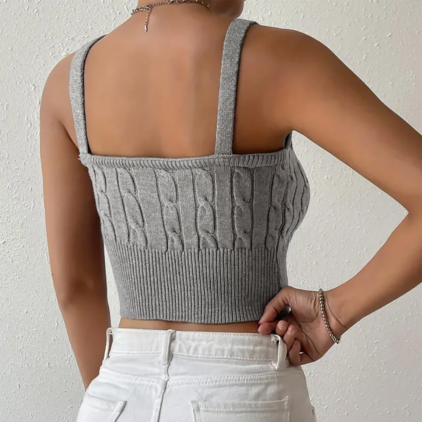 Dame cropped striktop med dyb V-hals og fletmønster Stilla