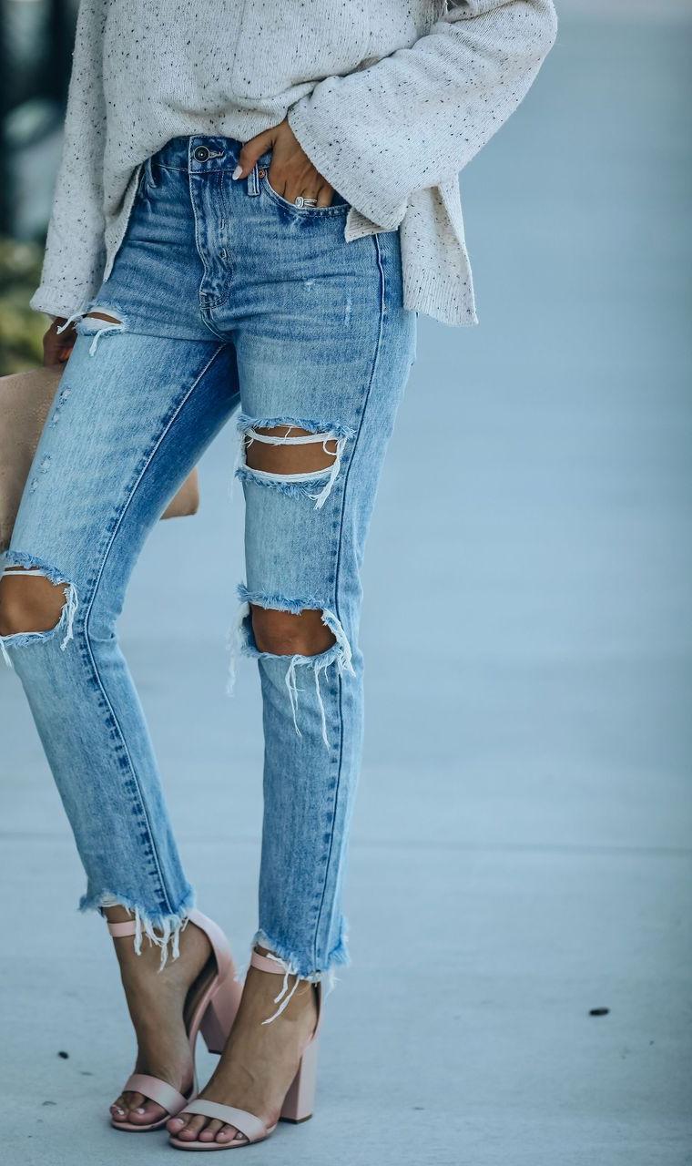 Dame Destroyed Jeans i moderne Slim-Fit med høj talje og frynset detaljer Stilla