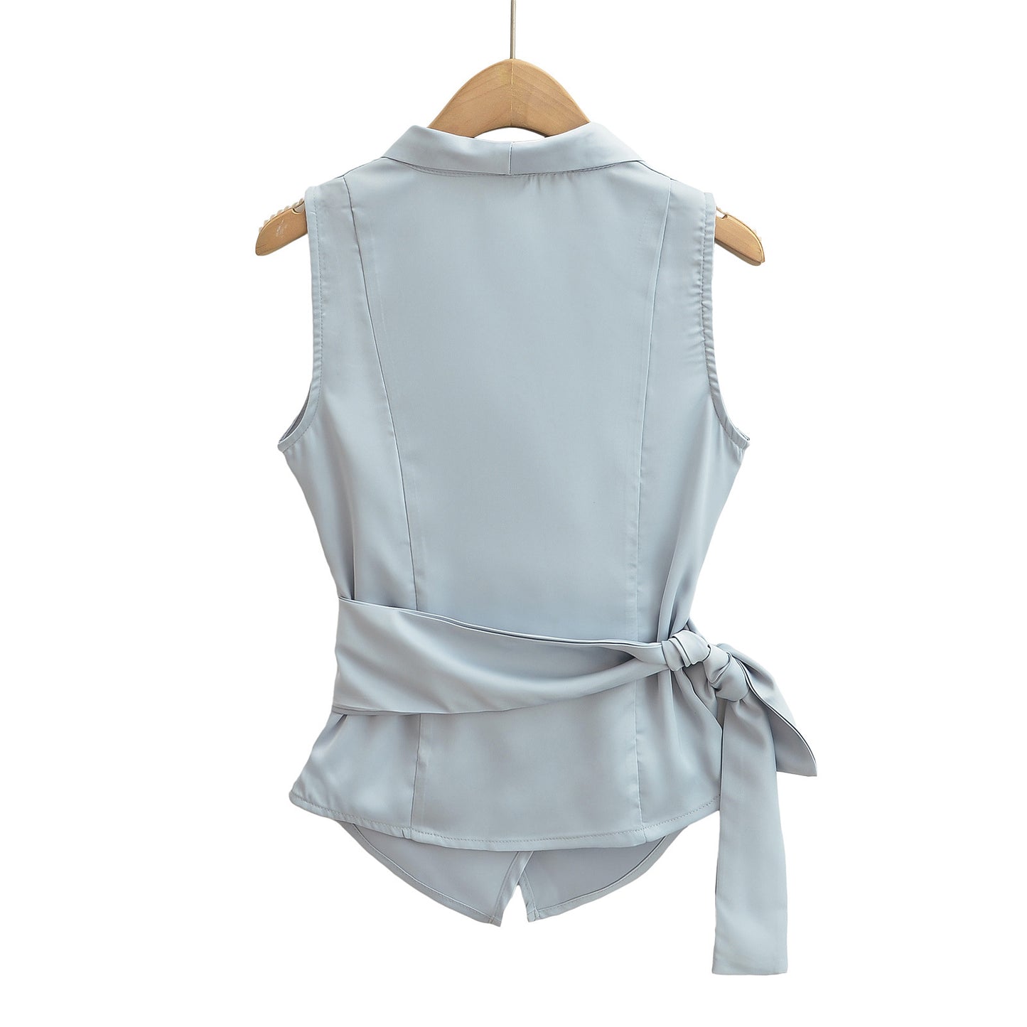 Dame elegant indpakningsoverdel med moderne knude og flatterende snit Stilla