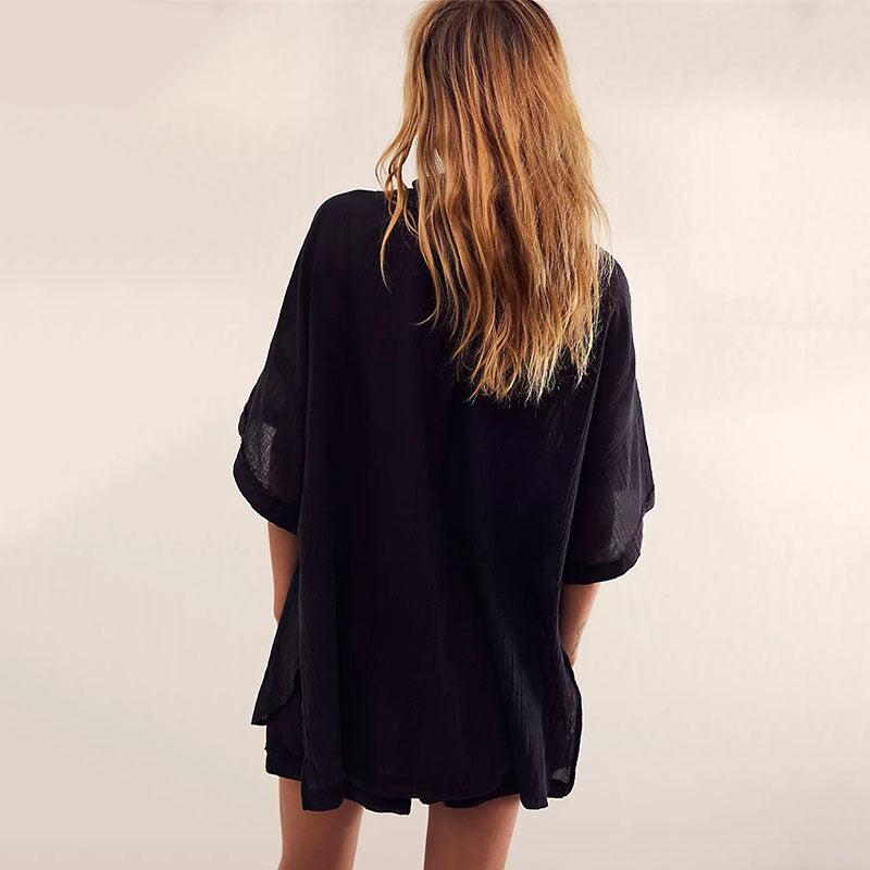 Dame afslappet overgangsbluse med dekorative knapper og brystlommer Stilla