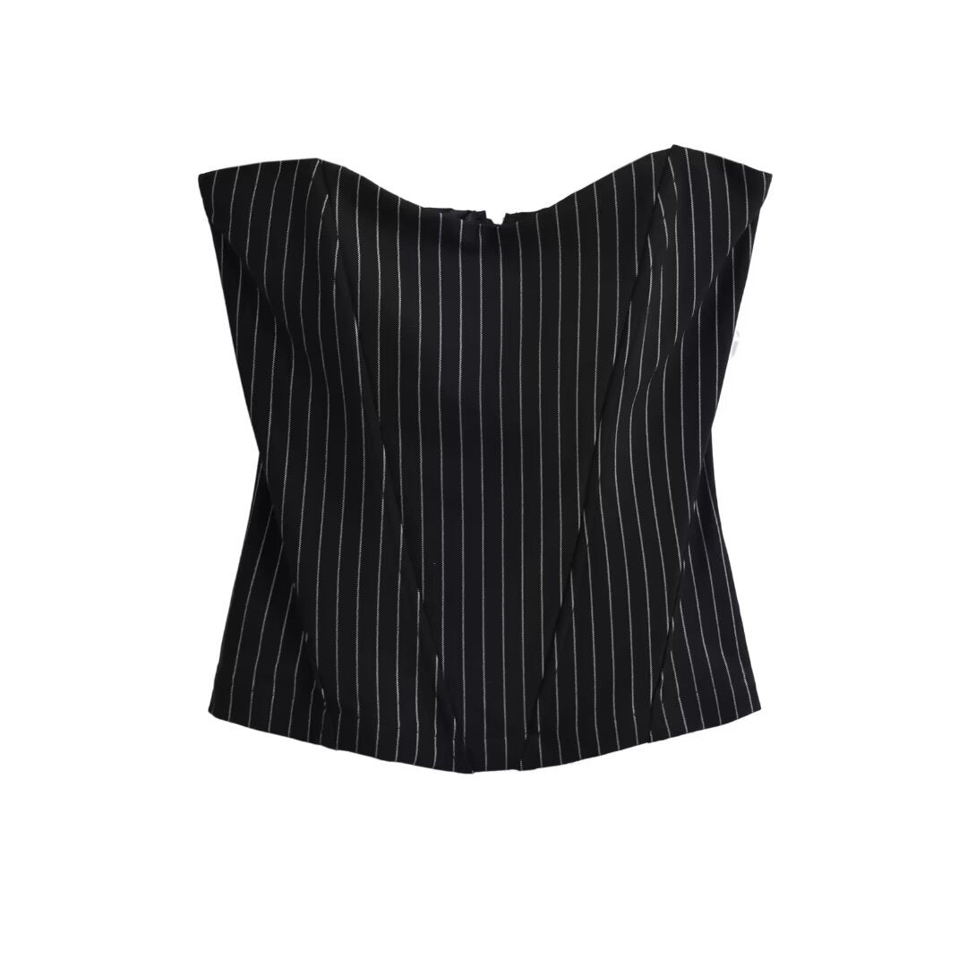 Dame cropped top med diskret stribemønster og flot V-hals Stilla