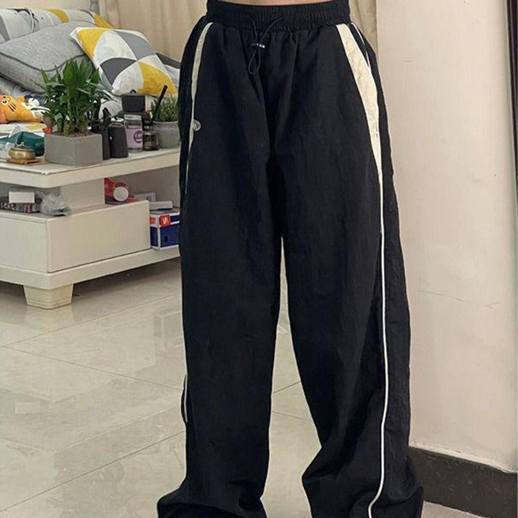 Dame afslappede high-waist cargo trackpants med justerbar talje og praktiske sidelommer Stilla