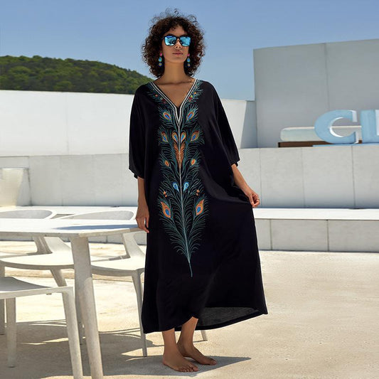 Dame elegant kaftan kjole med kunstnerisk påfuglemotiv Stilla