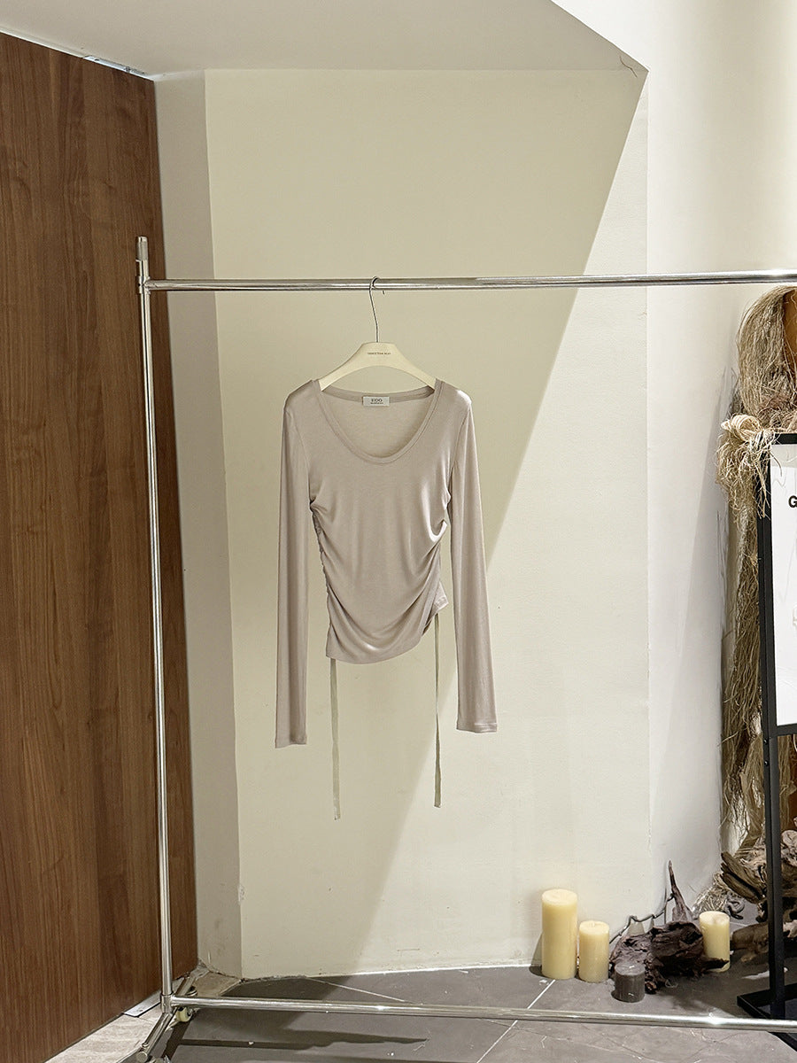 Dame afslappet langærmet bluse med rynker og bindebånd Stilla