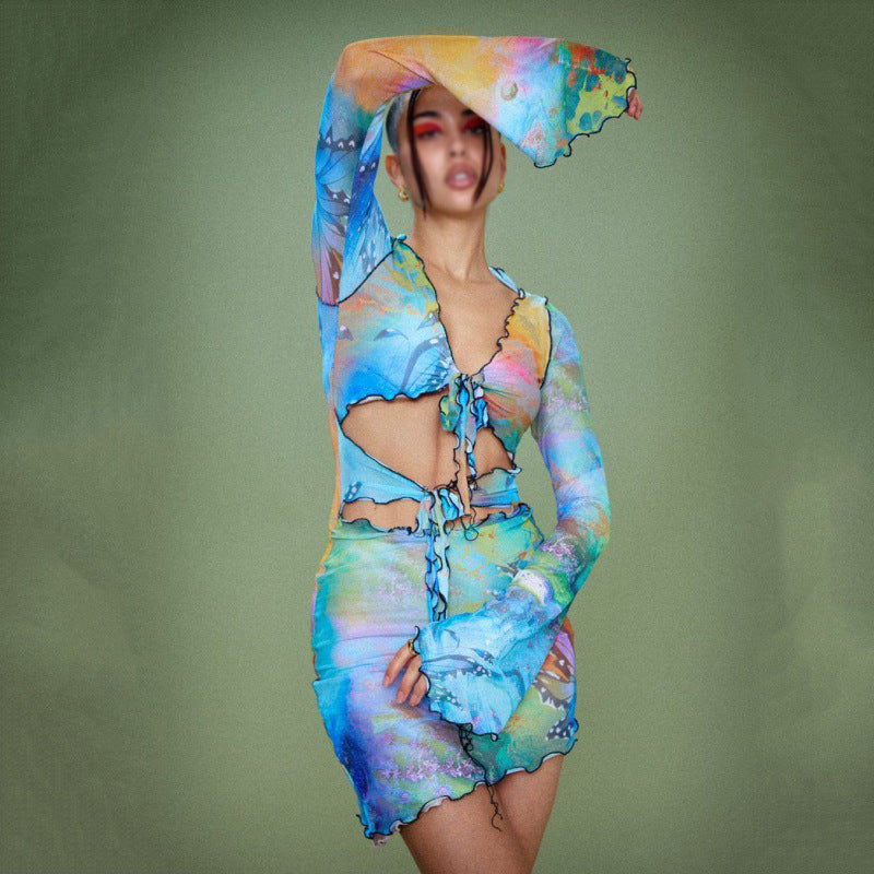 Dame Åben Bluse med Ruffle detaljer og farverig tryk Stilla