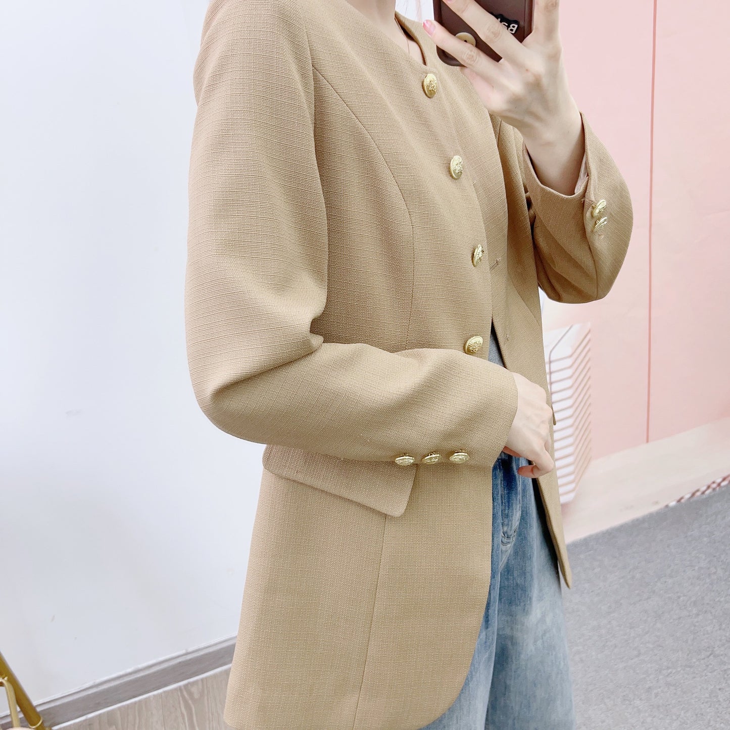 Dame Elegant Blazerjakke med gyldne knappedetaljer og struktureret design Stilla