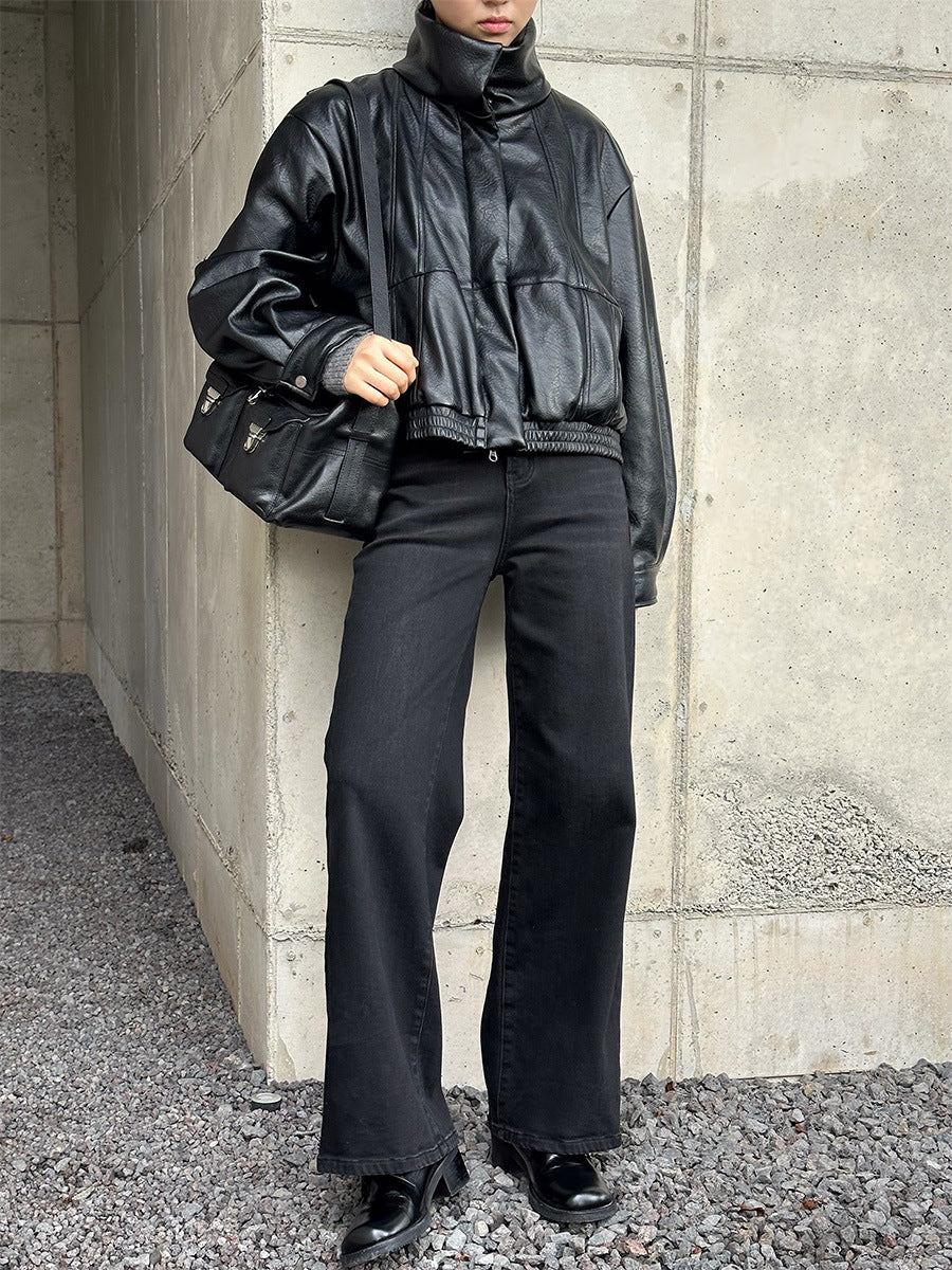 Dame afslappet kunstlæderjakke med høj krave og et moderne snit Stilla