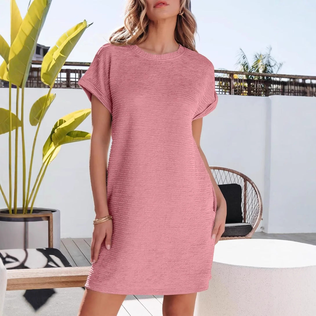 Dame afslappet kortærmet kjole med indvævet teksturmønster og praktiske lommer Stilla