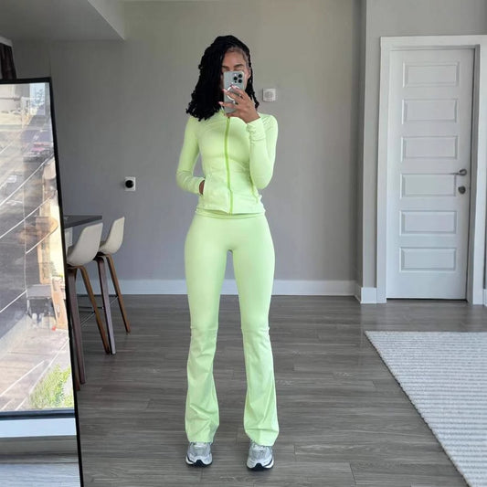 Dame Figurformer Sport-Sæt med zip-aktuel jakke og slankende leggings Stilla