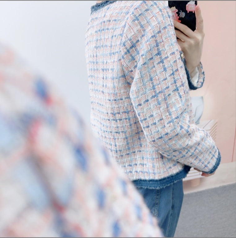 Dame Elegant Boucle-Jakke med frynset kant og dekorative knapdetaljer Stilla