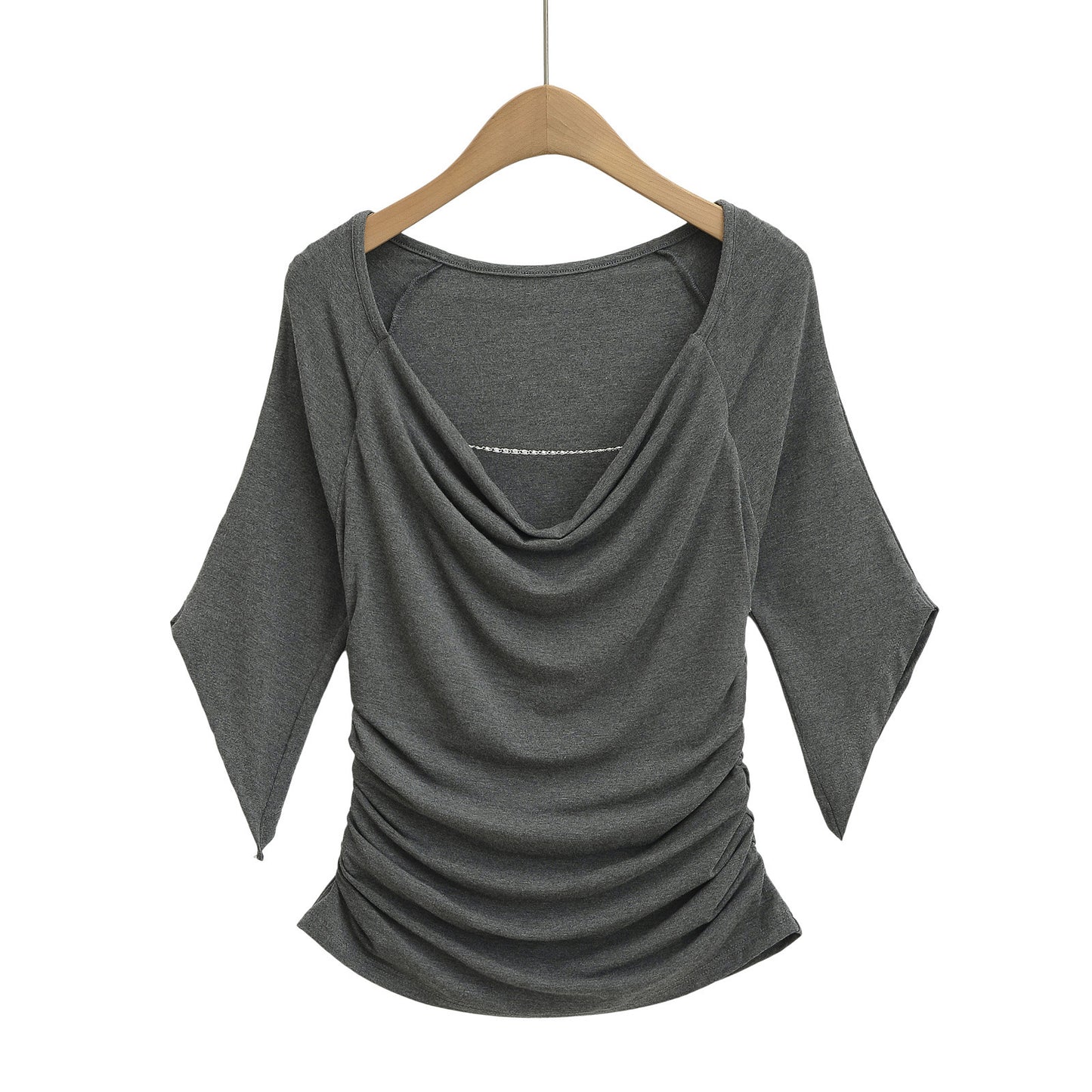 Dame drapeetop med blød V-udskæring og elegant rynkning Stilla