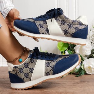 Dame Sneakers i trendy retro-design med elegante grafiske mønstre og skridsikker sål Stilla