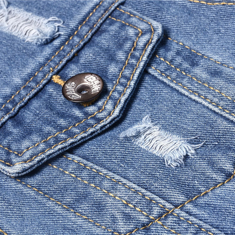 Dame Denim-jakke i afslappet vintage-stil med klassiske detaljer Stilla