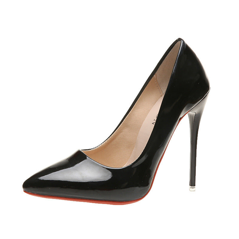 Dame Pumps med elegant spidst design og højhælet hæl Stilla