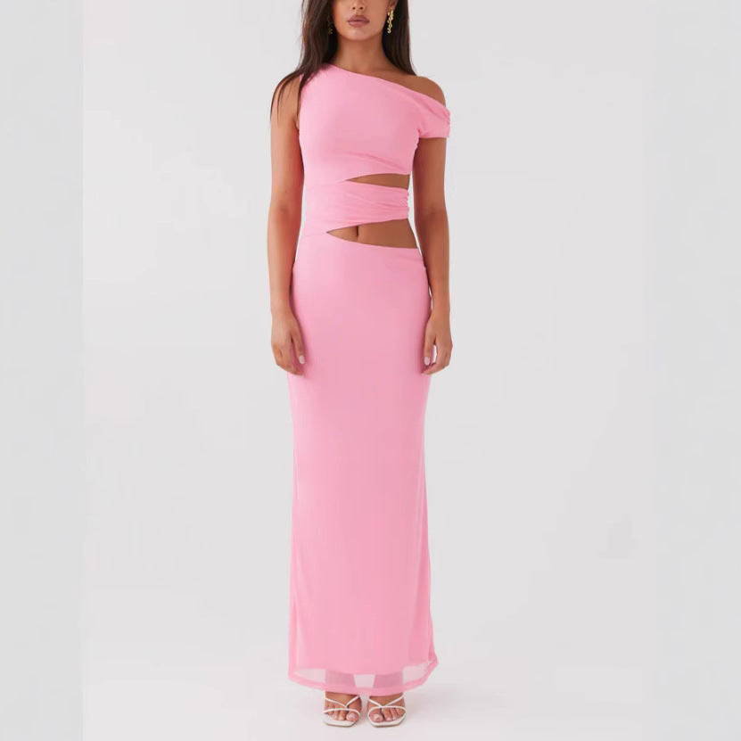 Dame Cut-Out Maxikjole med asymmetrisk design og smal split Stilla