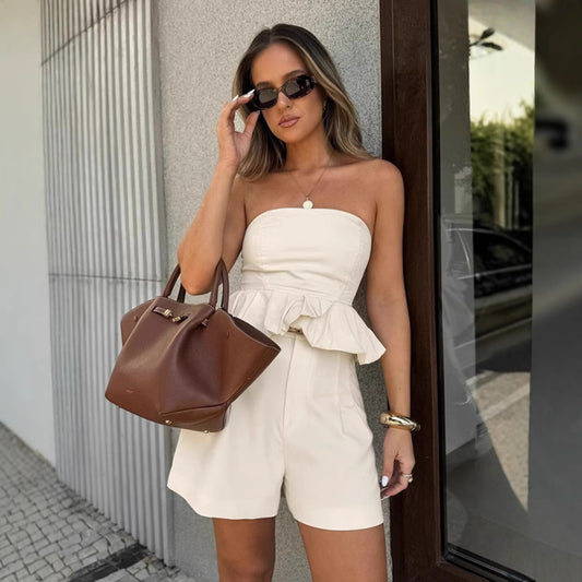 Dame Cropped Top med voluminøs flæseafslutning og figursyet snit Stilla