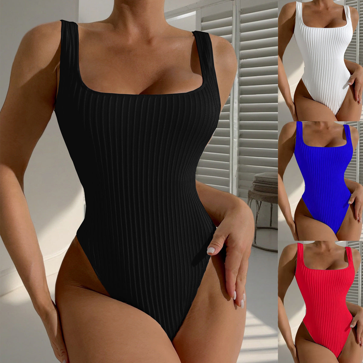 Dame jumpsuit badeshorts i moderne ribdesign med højt skåret benudskæring Stilla