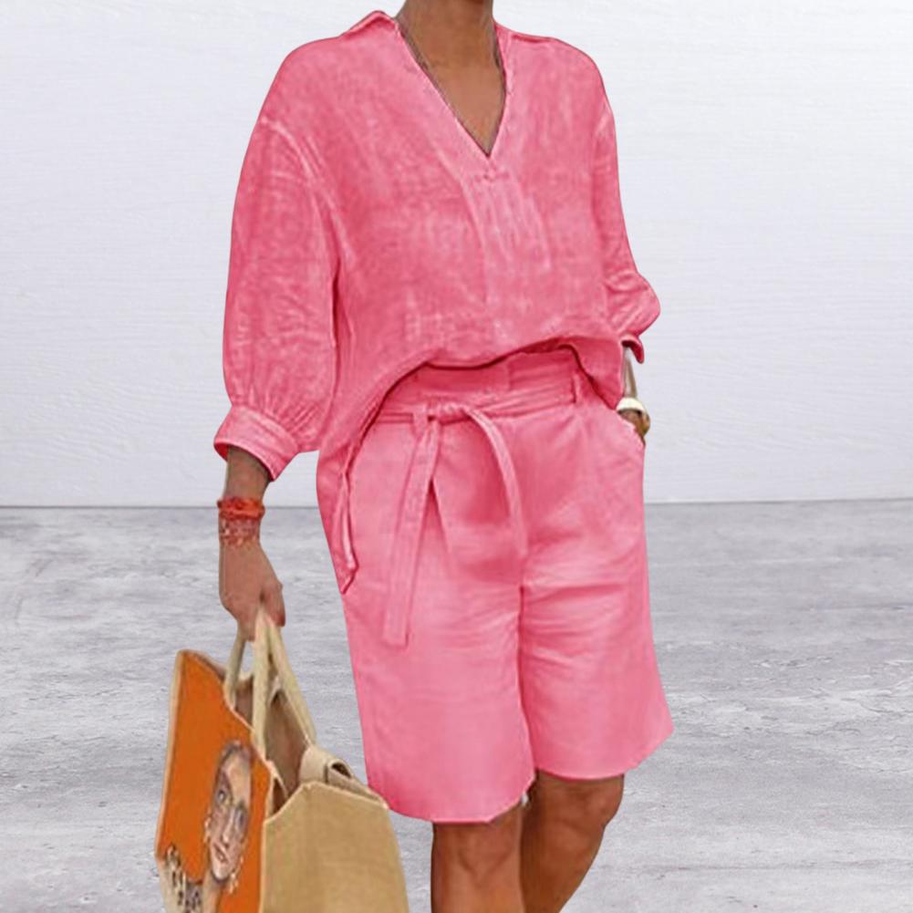 Dame afslappet linned top med V-udskæring og matchende shorts Stilla