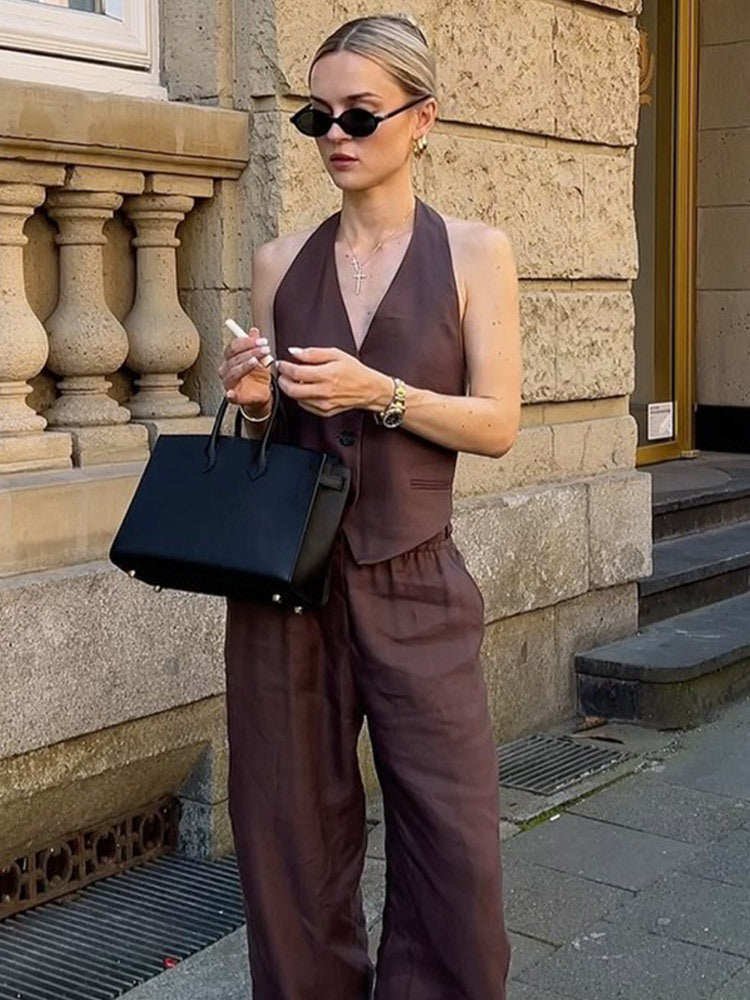 Dame afslappet jumpsuit med elegant snit og praktiske lommer Stilla