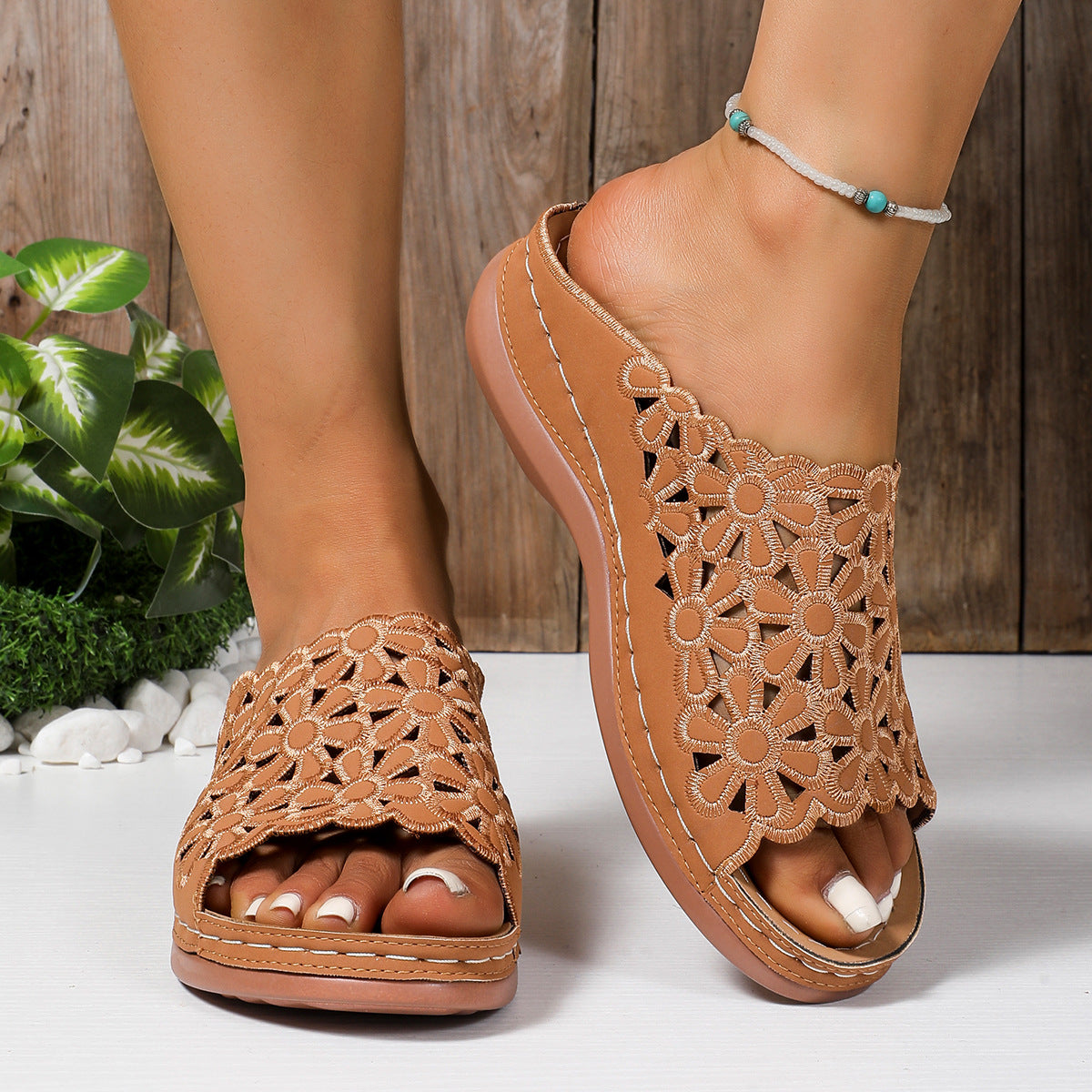 Dame mode pantofler med blomster broderier Stilla
