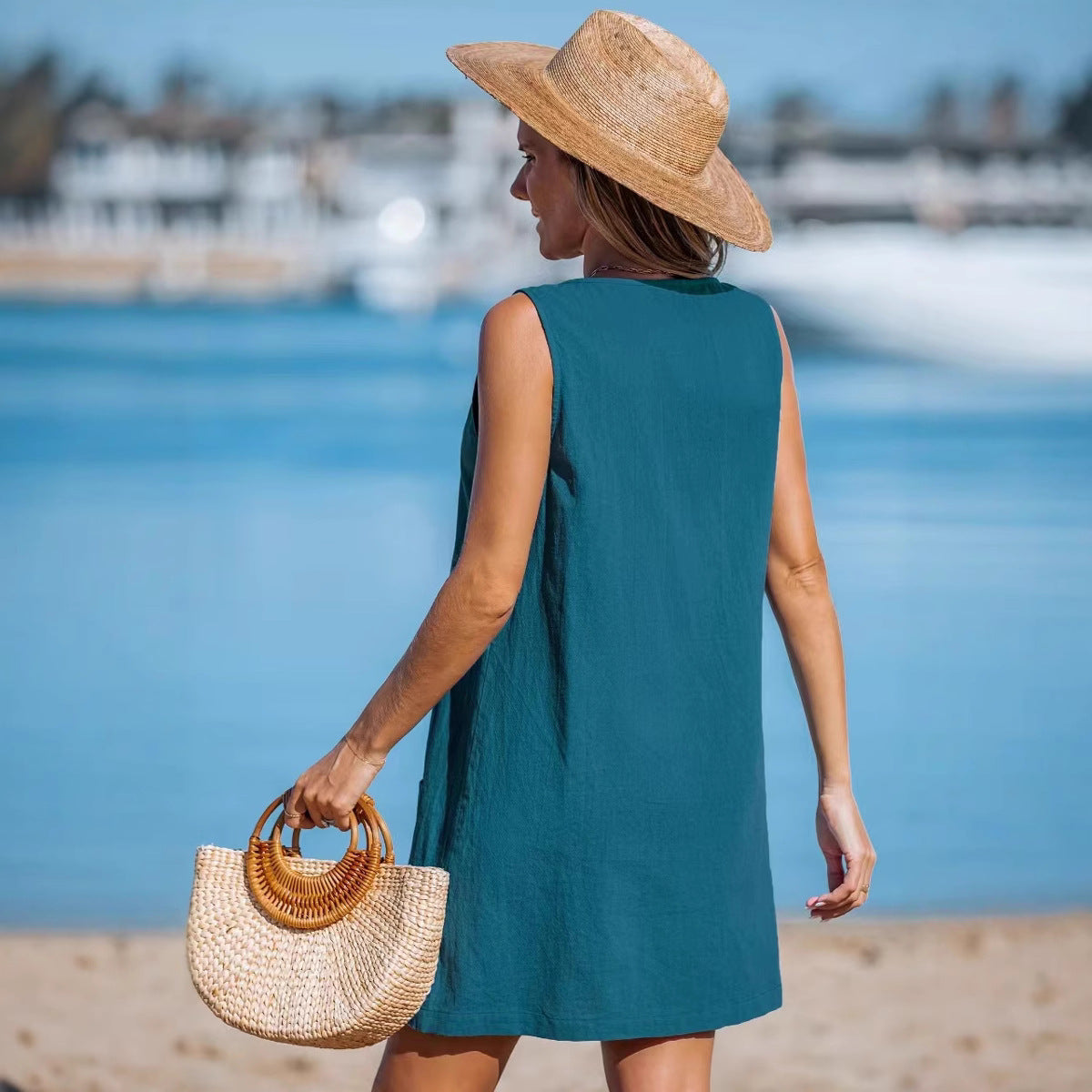Dame afslappet strandkjole med praktiske lommer og knapdetaljer Stilla