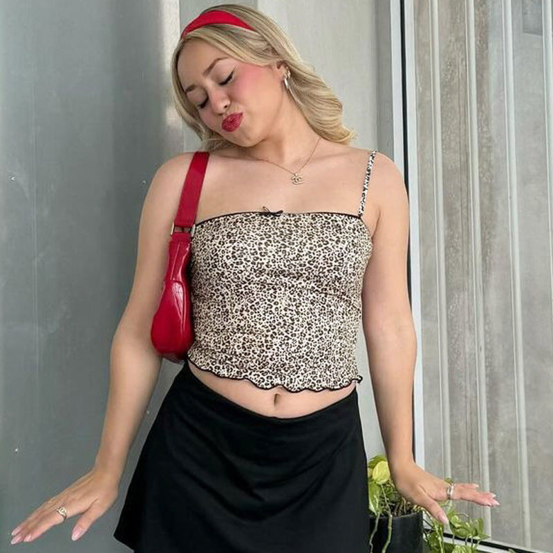 Dame Cropped Top med legende dyreprint og delikate spaghetti-stropper Stilla
