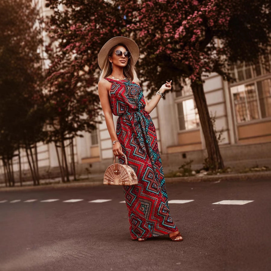 Dame afslappet sommerkjole med blomsteragtige accenter og taljering Stilla