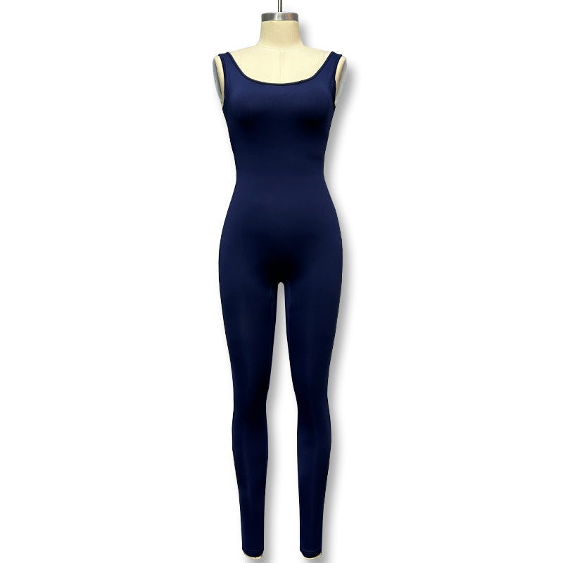 Dame Figurtilpasset Jumpsuit i minimalistisk design med brede stropper Stilla