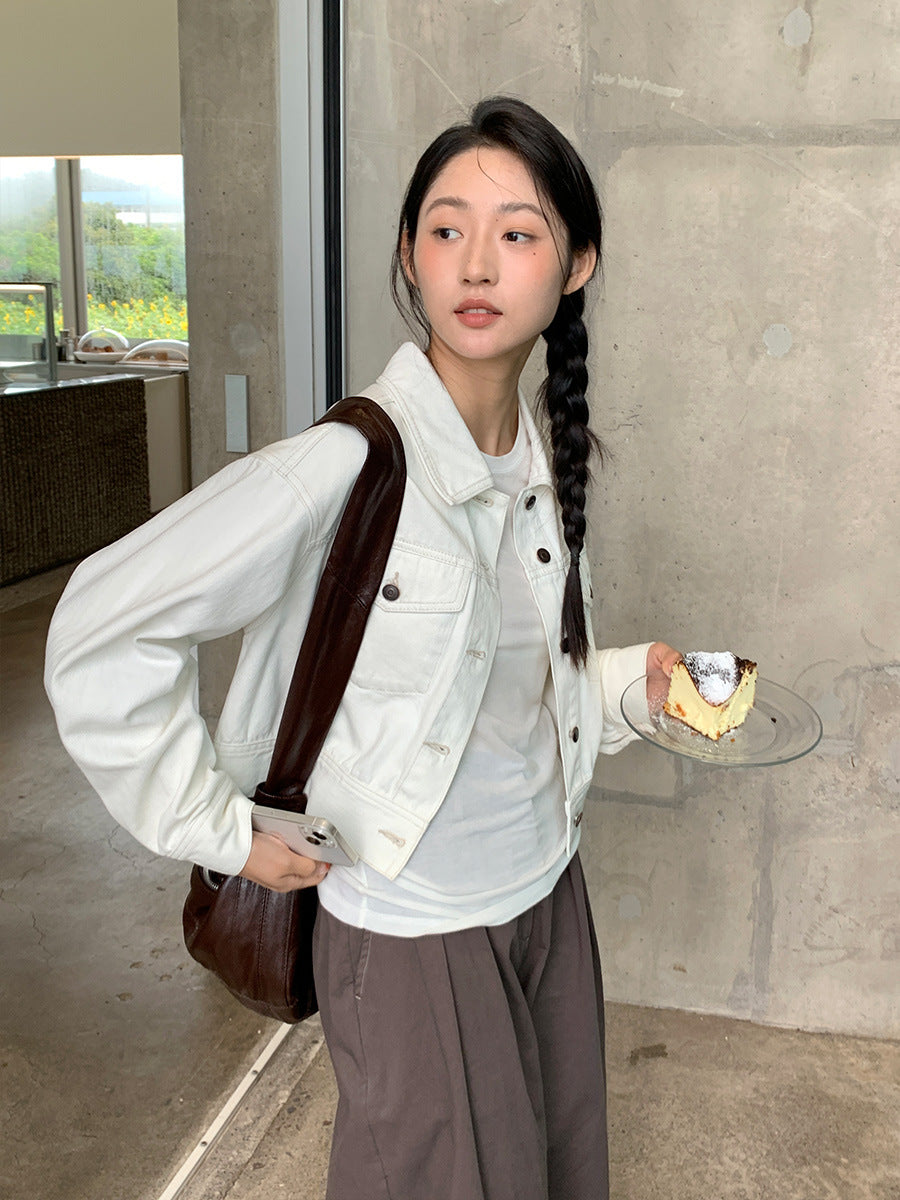 Dame Cropped Denimjakke med høje lommer og moderne knaplukning Stilla