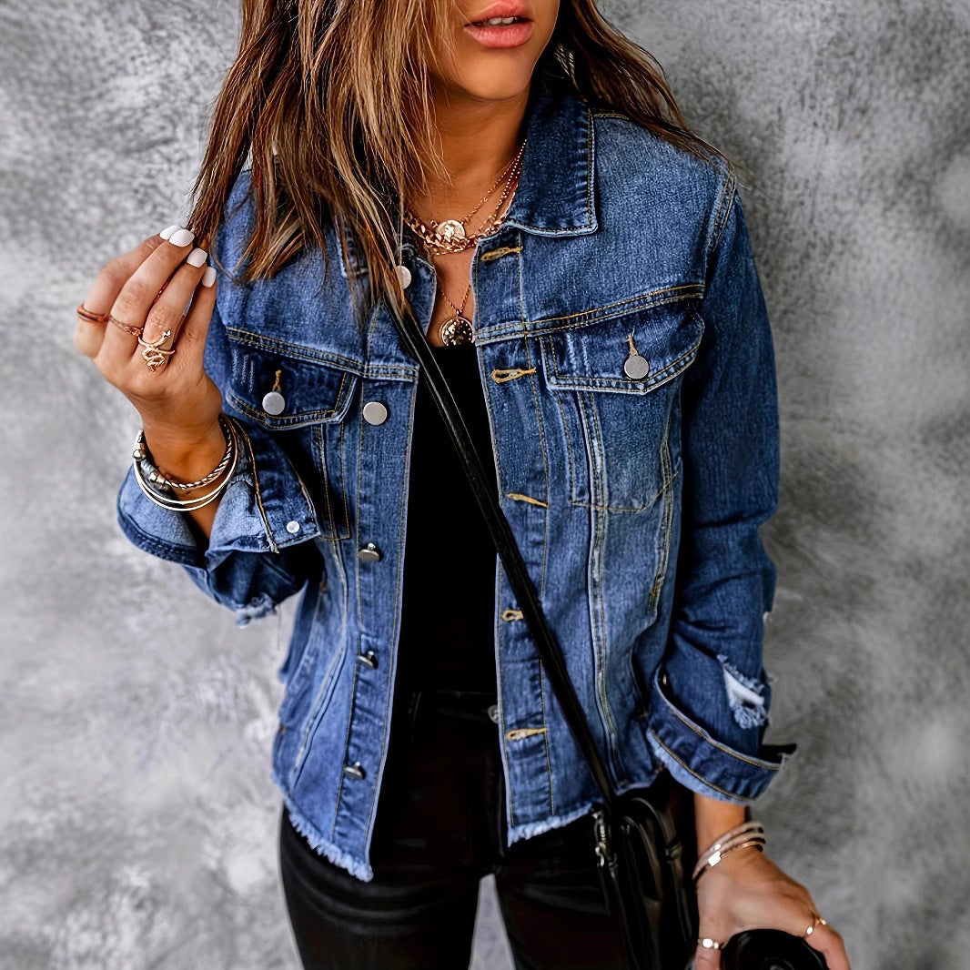 Dame Denimjakke med afslappet snit og flosset kant Stilla