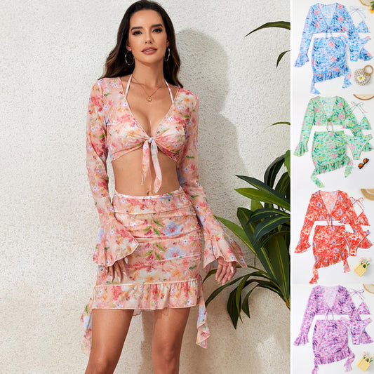 Dame Crop-Top og Wrap Skirt Sæt med blomstret design og flæsedetaljer Stilla