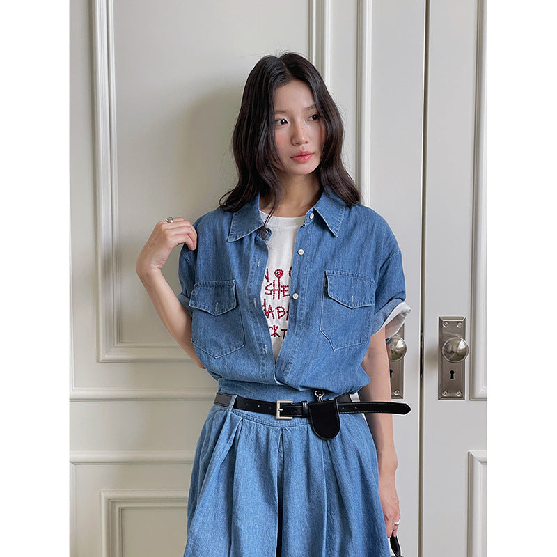 Dame Denim Overshirt med kortærmet design og praktiske brystlommer Stilla