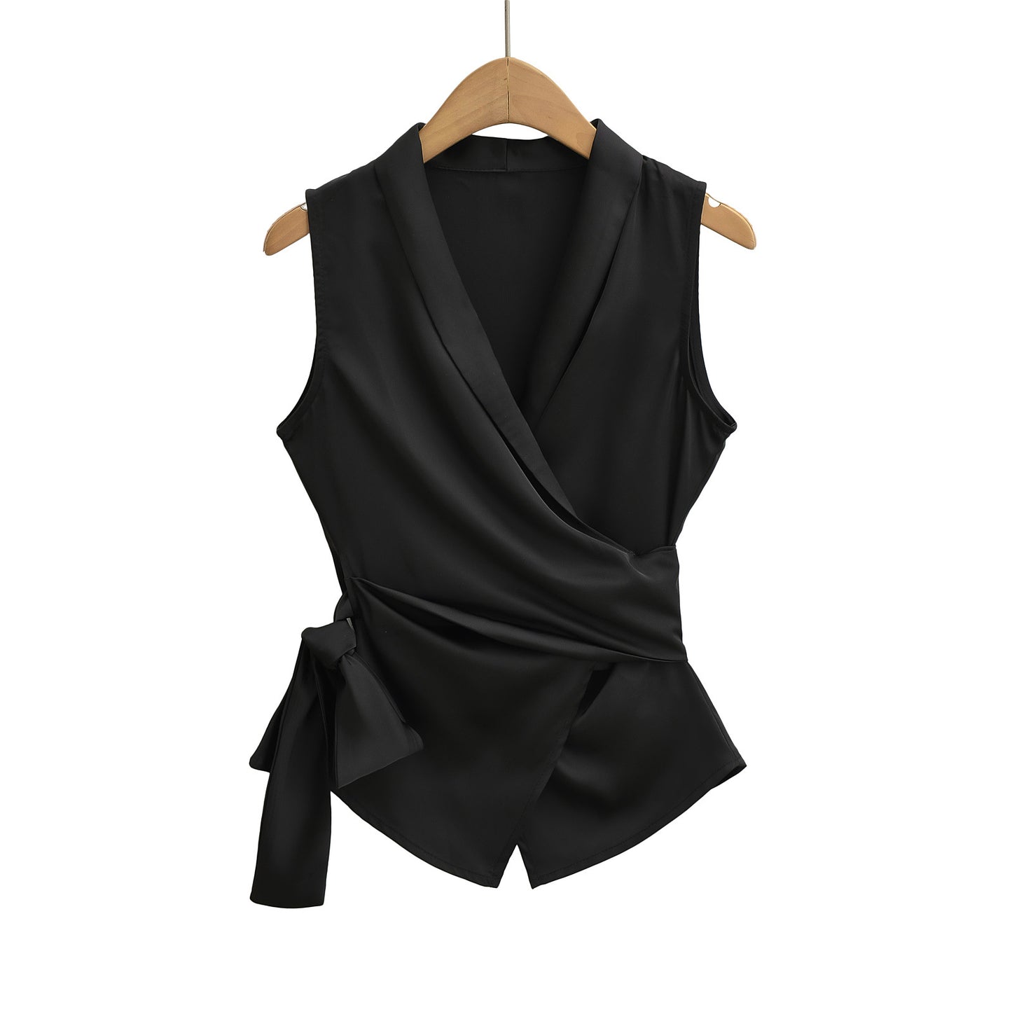 Dame elegant indpakningsoverdel med moderne knude og flatterende snit Stilla