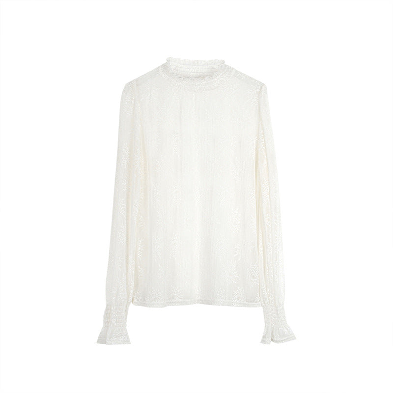 Dame transparent bluse lavet af fint chiffon med delikate flæsedetaljer og blomsterdesign Stilla