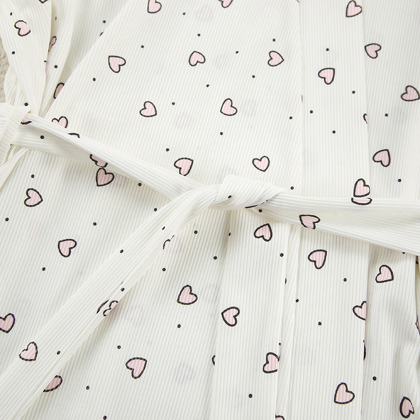 Dame afslappet pyjamas sæt med voluminøse flæse detaljer Stilla