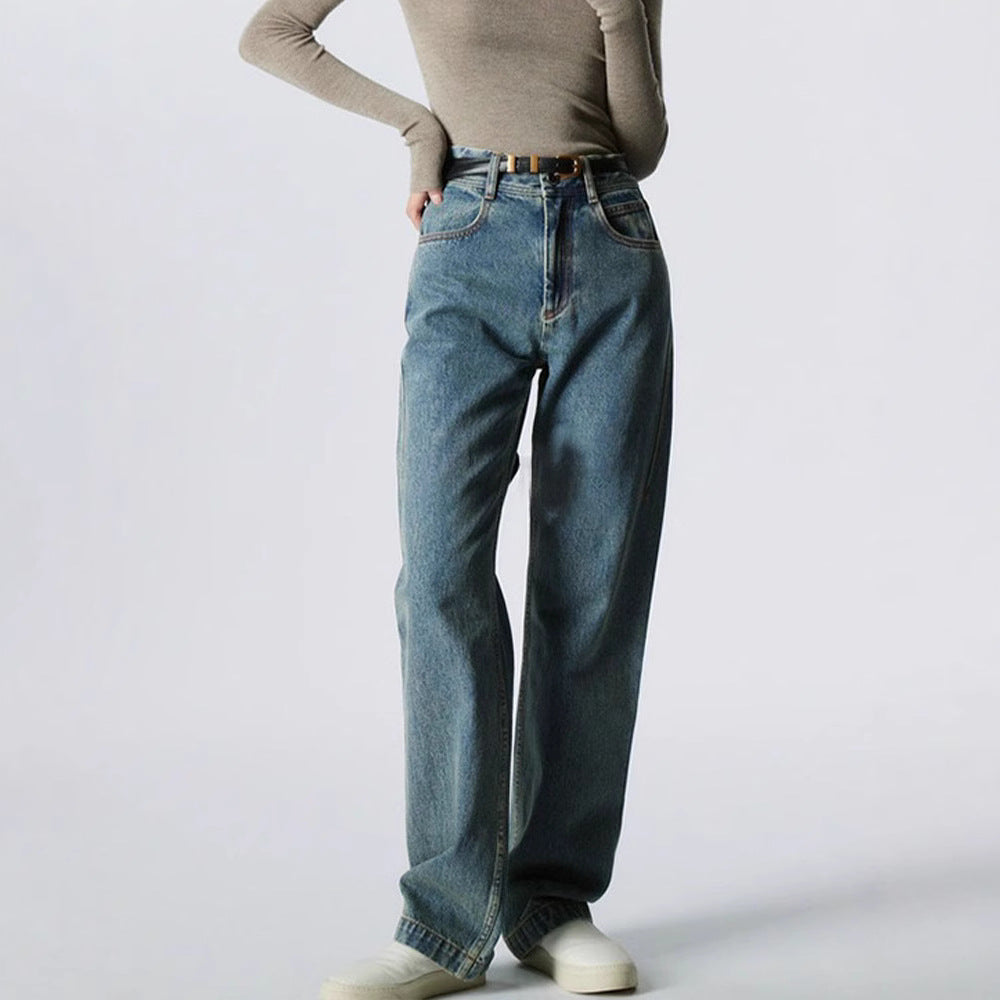 Dame afslappede jeans i moderne, loose fit med frynset kant og vintage-inspirerede accenter Stilla