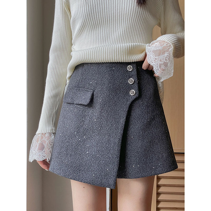 Dame afslappet mini nederdel med elegant knapdetalje og fin struktur Stilla